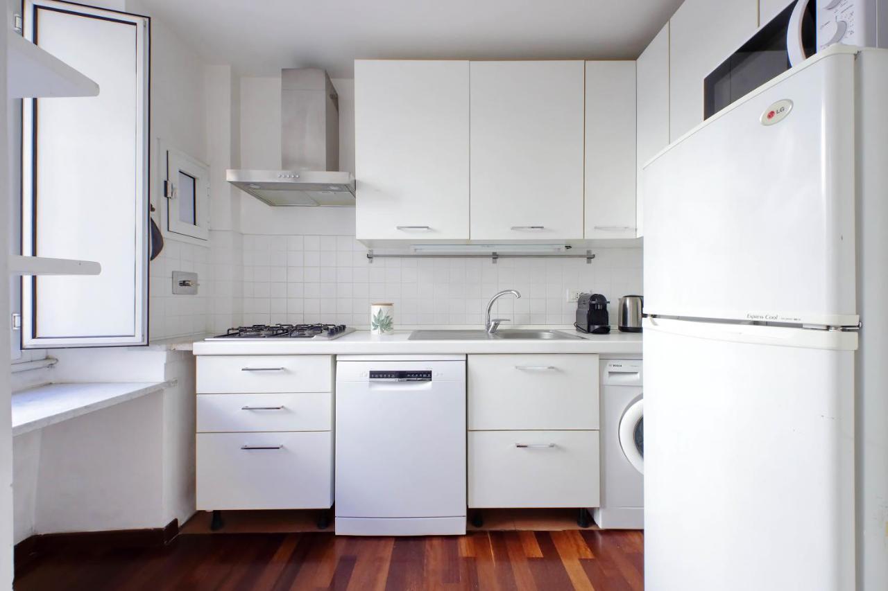 Domus Lou Elegante Appartamento In Trastevere Roma Ngoại thất bức ảnh